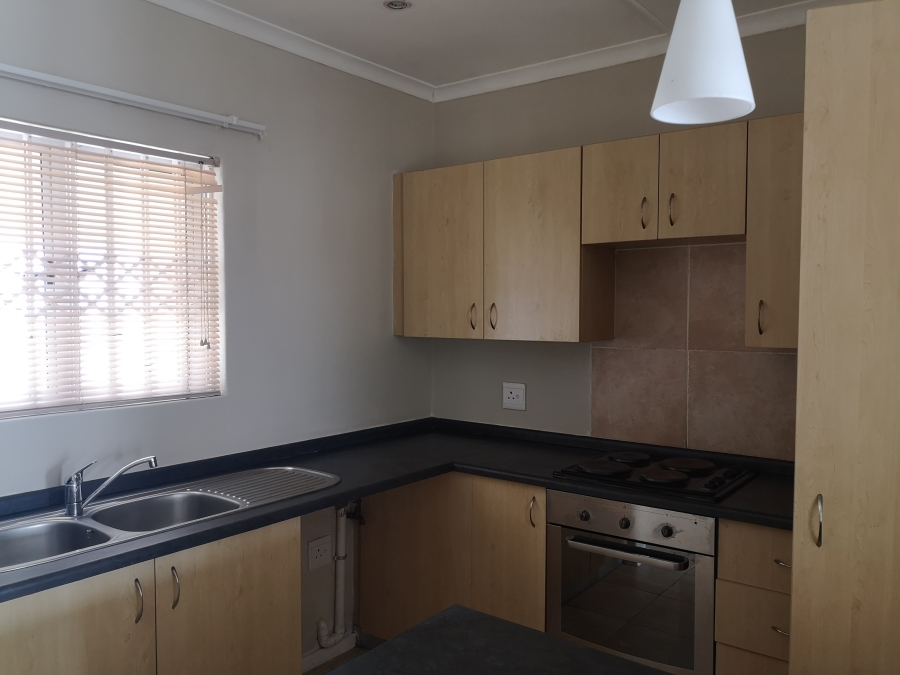 To Let 1 Bedroom Property for Rent in Beacon Bay Eastern Cape